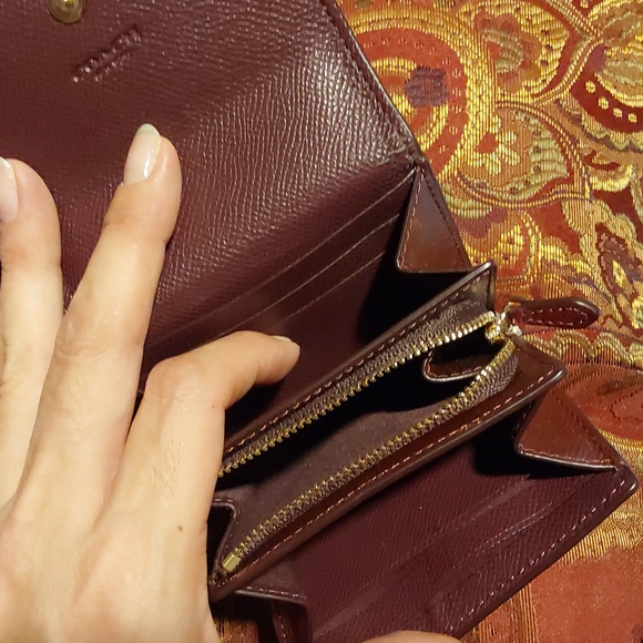 🎃🎃🎃COACH METALLIC CHERRY BUTTON STYLE WALLET .. - Picture 3 of 3